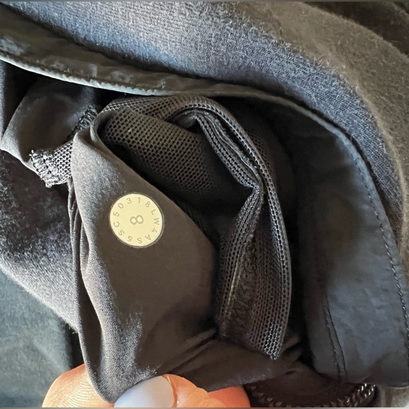 Lululemon Pick Your Path Jacket - Black, Size 8 - Picture 6 of 6